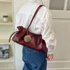 Bolso de Hombro Elegante de Color Sólido 2026 Otoño Temprano Nuevo de Gran Capacidad para Mujer Moderno Vintage Casual para el Trabajo