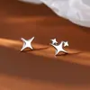 Brincos de prata Shenzhen S925 prata esterlina quatro estrelas Mans femininos super fada estrelas brincos assimétricos verão 2022 Nova Onda orelha