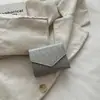 Porta-cartões liso requintado transfronteiriço 2026 novo modelo venda direta design de nicho moderno bolsa de mão para o dia a dia bolsa versátil para o dia a dia