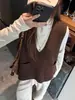Chaleco de Punto con Cuello en V Estilo Coreano Seleccionado Cuidadosamente para Mujer, Botones de Diseñador, Capa Base para Vestir por Debajo, Para Superponer y Adelgazar, Top Cardigan sin Mangas