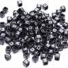 Cuentas cuadradas de letras de 6*6mm acrílico negro y blanco cuentas sueltas material de cuentas hecho a mano accesorios para joyería DIY