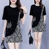 Terno Floral de Manga Curta Estilo Ocidental Gordo mm para Mulheres 2025 Verão Novo Solto Redutor de Idade Top e Shorts com Emenda Conjunto de Duas Peças