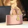 2025 Nueva Bolso de Moda y de Gama Alta Lujo Patrón de Cocodrilo Bolso Princesa Diana Bolso de Mano Cruzado Bolso de Mujer de Cuero Genuino