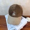 Gorra de béisbol de pana a juego con diseño de oso, estilo coreano, estilo retro preppy, para mujer, combina con todo, para otoño e invierno, para hombre.
