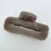 Pinza para el pelo de felpa imitación pelo de conejo Clip para el pelo esponjoso coreano Otoño e Invierno Estilo suave Pinza de tiburón grande Accesorio para el pelo Venta al por mayor