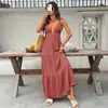Vestido de Verano 2026 Nuevo Color Sólido Cuello en V Profundo Estilo Vacacional, Popular en Europa y América, Vestido Largo Casual de Playa para Mujer