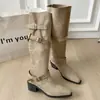 Botas altas adelgazantes para mujer, nuevas botas de moda retro estilo páramo con tacones gruesos, estilo de punta afilada otoño/invierno 2026