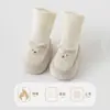 Sapatos quentes de outono e inverno para bebês caminharem, sapatos de bebê Urso Papai com sola totalmente antiderrapante para caminhar no chão