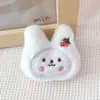 Broche de Accesorios de Muñeca Conejo Fresa de Peluche de Dibujos Animados Ropa Linda de Muñeca Conejo Accesorios para Calzado Infantil