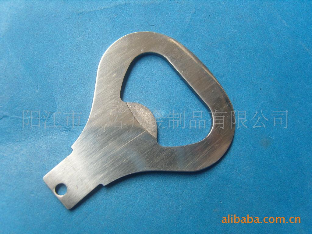 开长5.4宽4.4CM,厚度1.8MM