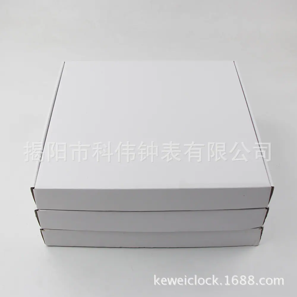 白色PIZZA盒子正
