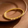 Pulsera de Acero de Titanio Dorado con Incrustaciones de Circonia Retro de Lujo Ligero Transfronteriza Europea y Americana, Pulsera Versátil de Acero Inoxidable Chapado en Oro de Alta Gama