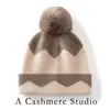 Nueva colección otoño/invierno 2026: Gorro de punto de cachemira de estilo coreano, moderno y versátil, para mujer, con pompón de bloques de color, cómodo y cálido para el clima frío