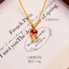 Novo Estilo Pingente Cabeça de Raposa Vermelha com Strass, Design de Nicho da Moda de Luxo Leve, Pingente Pequeno de Raposa para DIY Que Não Desbota Facilmente