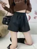 Pantalones Versátiles Mujer Otoño Invierno 2026 Nuevos Cintura Alta Adelgazantes Caída Cuero PU Pantalones Pierna Recta Pierna Ancha Corte Bota Ropa Exterior Shorts