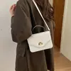 Bolso de mano transfronterizo para mujer 2026 nuevo de alta gama retro con letras estampadas bolso de hombro cruzado bolso tote cuadrado pequeño de lujo ligero