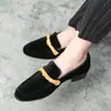 Sapatos Masculinos de Couro Bico Fino Estilo Britânico, Sapatos Casuais de Camurça, Mocassins da Moda, Sapatos Masculinos que Aumentam a Altura, Sapatos da Moda para Cabeleireiros