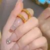 Pulsera de Hielo Triturado de Tres Caras para Mujer, Pulsera Anillo Sólido de Oro Simulado, Joyería de Oro Arena de Lujo Ligero de Nicho de Gama Alta
