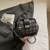 Bolsa modelo novo 2026 transfronteiriça, bolsa feminina de design nicho, bolsa de mão estilo minimalista, bolsa de ombro, bolsa de concha com corrente, bolsa transversal