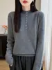 Suéter de Punto de Lana Pura con Cuello Medio y Media Apertura para Mujer, Mangas Largas y Puños de Ganchillo Calados, Nuevo Otoño/Invierno 2026