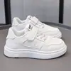 Sapatos Pretos Infantis Comércio Exterior Atacado Mais Vendidos Primavera/Outono 2026 Novos Sapatos para Meninos Superfície de Couro Versáteis Tênis de Lona Unissex