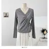 Camisa Base Irregular Estilo Francês com Decote V e Manga Longa, Novo Design Outono e Inverno, Top Interno Slim-Fit