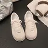 Zapatillas blancas ligeras de suela gruesa para mujer, nuevos zapatos casuales para aumentar la altura de primavera y otoño 2026, zapatillas deportivas de plataforma versátiles para mujer
