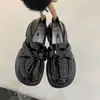 Zapatos de mujer de cuero con suela gruesa estilo francés, nuevo modelo de otoño 2026, populares en línea, cómodos mocasines sin cordones con correas, estilo británico
