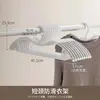 Perchero para ropa de casa, diseño de una sola pieza, no deja marcas, anti-marca de hombro, plástico PP engrosado, perchero para ropa de adulto, soporte de ropa antideslizante