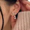 Brincos Novos Estilo Coreano Laço Coração para Mulheres, Brincos Vazados com Zircônia, Temperamento Fashionable de Luxo Leve, Brincos Versáteis