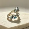 Anillo minimalista, de lujo discreto, de nicho, modelo nuevo 2026 abierto, anillo lindo y sofisticado para el dedo índice hueco