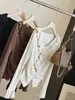 Camiseta de manga larga con lunares y volantes estilo francés para mujer, colección de otoño, entallada en la cintura, corte ajustado, top elegante, chic y hermoso