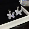 Brincos de Zircônia Borboleta para Mulheres, Luxo Acessível, Design de Nicho de Alta Qualidade, Brincos Pequenos, Exquisitos e Versáteis, Brincos Simples