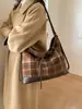 Bolso Coreano de Estilo Nicho para Viajeros, Bolso Tote Cuadros Retro Nuevo 2025, Bolso de Hombro o Axila Versátil de Gran Capacidad para Mujeres