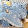 Estilo Princesa Francesa Juego de Cuatro Piezas de Leche Fleece Doble Cara Invierno Franela Coral Fleece Funda de Edredón Sábana Gruesa Faldón de Cama Ropa de Cama