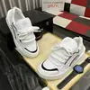Tenis Blancos para Hombre 2026 Primavera Nueva Moda Tendencia Marca Zapatos de Hombre Transpirables Versátiles Deportivos Casuales Tenis Estilo Pareja