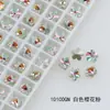 Dongzhou 6mm Flor de Ciruelo Cristal Brillante Materiales para Uñas Artísticas Flor de Cinco Pétalos Imitación Lujosa Flor Decoraciones DIY para Uñas Venta al Por Mayor