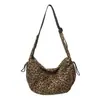 Bolsa de Lona Popular con Estampado de Leopardo de Este Año para Mujer Otoño e Invierno 2025 Nueva Moda Versátil Casual Ligera para Hombro Cruzada