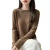 Camisa simples de manga comprida com corte slim estilo coreano para mulheres, com forro texturizado, top versátil para exportação, pronto para usar para outono e inverno, com textura espinha de peixe