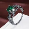 Anel de Caveira Criativo Mais Vendido no Aliexpress com Zircônia de Quatro Garras, Anel Personalizado Moderno Unissex para Vendas Transfronteiriças