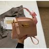 Bolso Nuevo Primavera 2026 para Mujer Bolso de Hombro Cruzado de Alta Calidad Nicho Versátil para Viajes Bolso Kelly