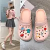 Nueva colección de verano 2026: Sandalias de mujer a la moda y casuales con diseño de punta cerrada, con un estilo moderno y perforado, perfectas para la playa y para usar al aire libre