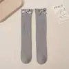 Calcetines de Encaje de Algodón Peinado para Niños con Rayas Verticales, Calcetines de Color Sólido hasta la Pantorrilla con Lindo Moño para Niñas