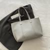 2024 outono e inverno nova bolsa feminina cor sólida bolsa tote grande capacidade bolsa de viagem ombro moda all-match bolsa axila para mulheres