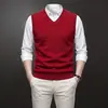 Colete de gola V, novo colete de malha sem mangas masculino para outono e inverno, cor sólida, adequado para uso profissional de meia-idade, 340 gramas