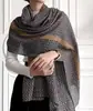 Bufanda de algodón y lino Dongdaemun de Corea del Sur, otoño e invierno, nueva, combinable, cálida y a la moda, con letra H, 2023