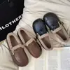 Sapatos Birkenstock femininos planos de calçar rápido com pelo, novo estilo de inverno 2026, populares e quentes, sapatos casuais de algodão para uso ao ar livre