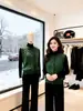 Nuevo Chaleco de Punto para Mujer Otoño/Invierno 2026, Casual Retro Reductor de Edad Cuello Redondo Sin Mangas Capa Superior Retorcida, Moderno