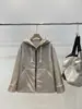 Otoño e Invierno Nuevo Acolchado con Capucha Ligero Cálido Versión Holgada Fino Chaqueta de Plumas de Camello para Mujer 665