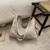 Bolso tote retro minimalista elegante nuevo 2026, bolso de hombro de gran capacidad para el trabajo y los desplazamientos, bolso casual estilo coreano para llevar debajo del brazo